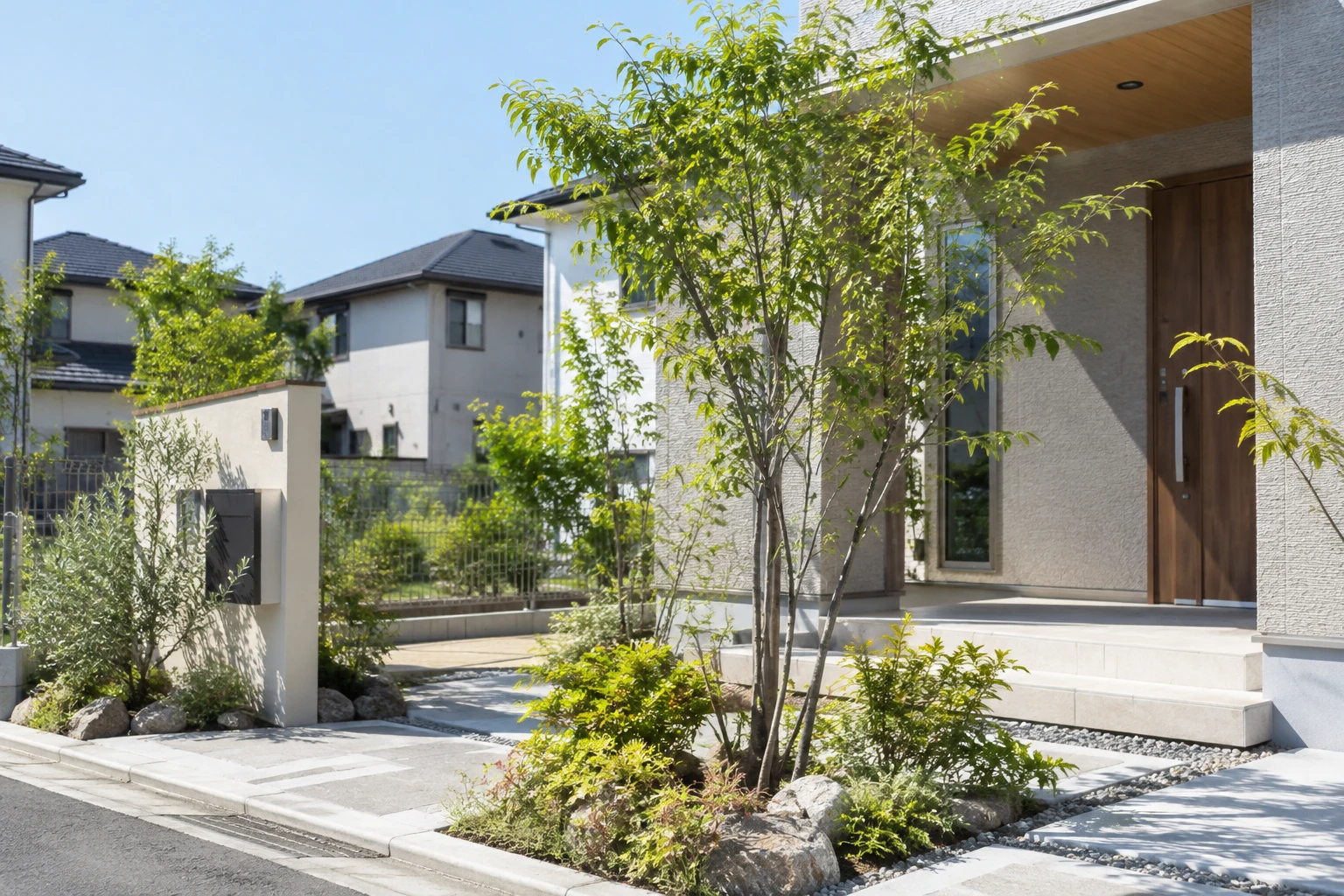分譲住宅にシンボルツリーを植える見積もり目安と工事の進め方に関連する庭の風景